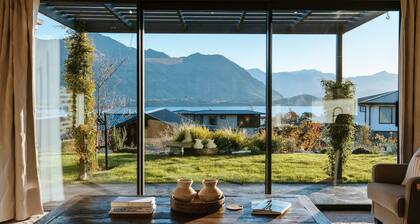 Te Moana - Lake Views - Sleeps 7