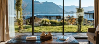 Te Moana - Lake Views - Sleeps 7