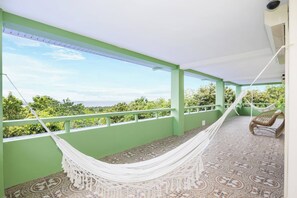 Villa, 2 Schlafzimmer, Raucher, eigener Pool | Balkon