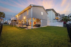 Exterior - The Carolina Star - Comfort and Convenience 300 feet from the Atlantic Ocean (North Myrtle Beach)