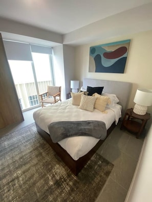 Iron/ironing board, WiFi, bed sheets