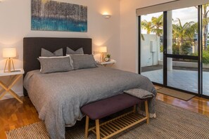 5 Schlafzimmer, Bügeleisen/Bügelbrett, WLAN, Bettwäsche