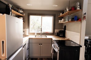 Microwave, oven, stovetop, dishwasher