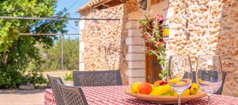 SON FIGUEROLA - Beautiful villa with private pool and free Wi-Fi in Inca