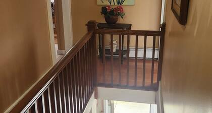 Upper floor of charming 2 story house in central Hawley with WiFi