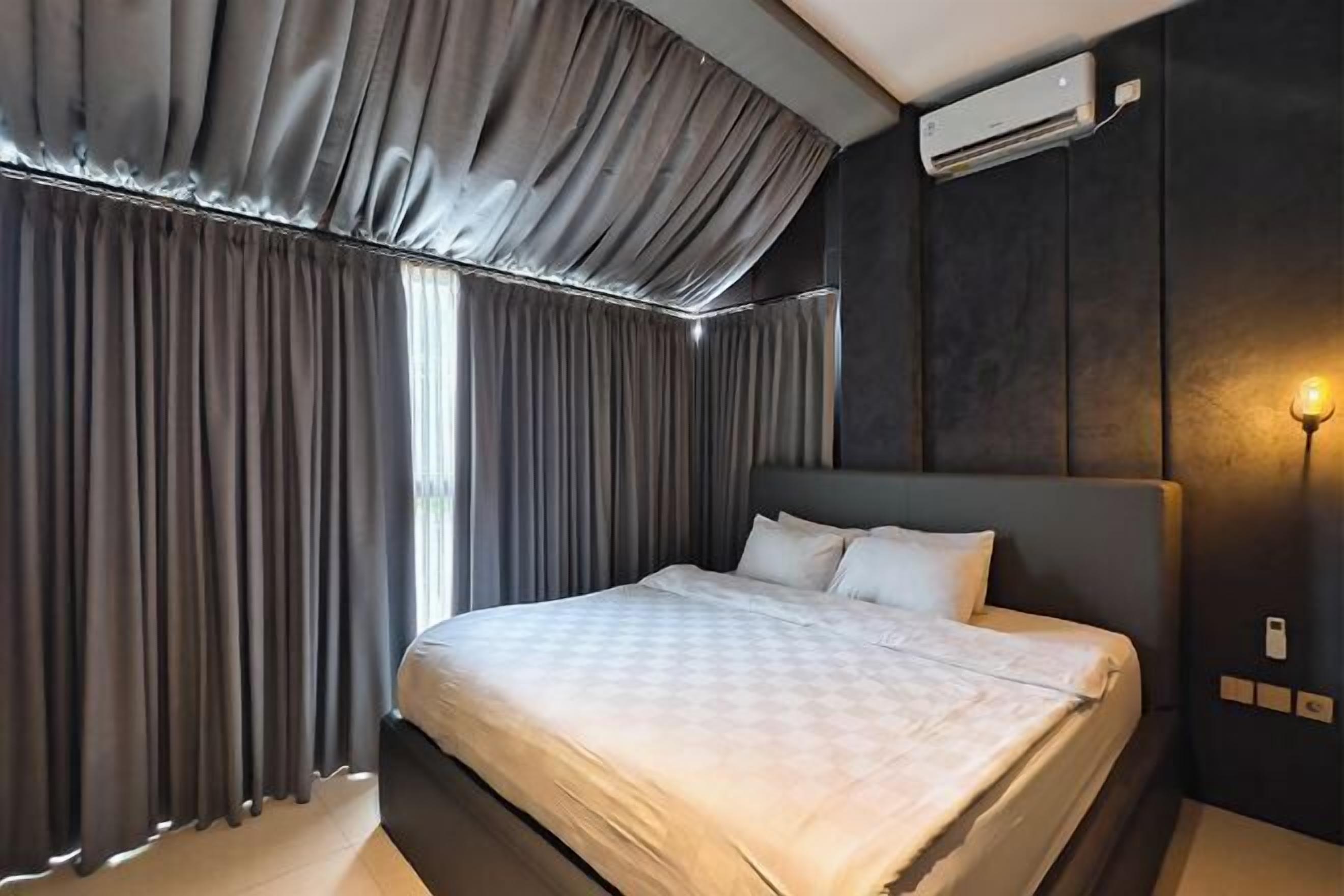 Kostenlose Minibar, Bügeleisen/Bügelbrett, kostenloses WLAN, Bettwäsche