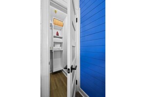 Closet with beach gear - CottageStudio/pool/StepsToBeach&Dine (Palm Beach)