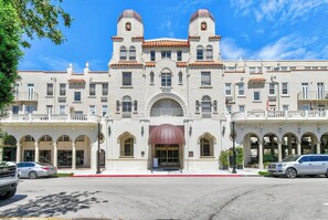 Exterior - Tropical Cottage Condo Studio Pool/Beach (Palm Beach)