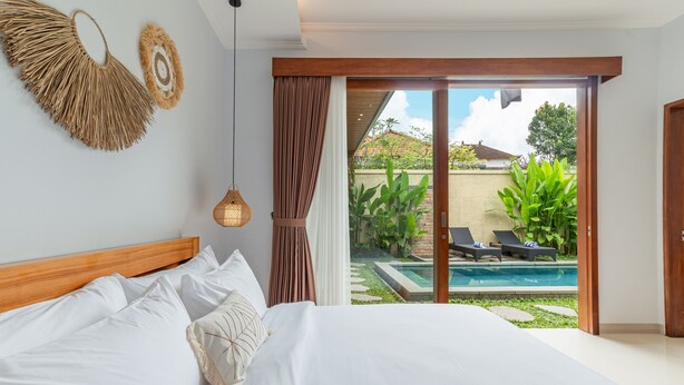 2 bedrooms, WiFi, bed sheets - Reda Villa, 2BR Cozy Villa with Private pool 15min to Ubud Center (Bali)