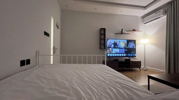 1 bedroom, iron/ironing board, free WiFi, wheelchair access