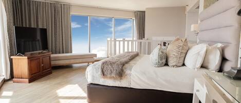 3 bedrooms, iron/ironing board, WiFi