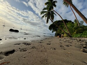 Na praia