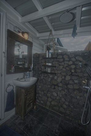 Shower, towels, soap, shampoo