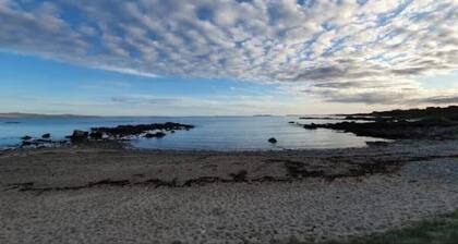 Seaside Retreat - 4 Guests - Near Aran Islands