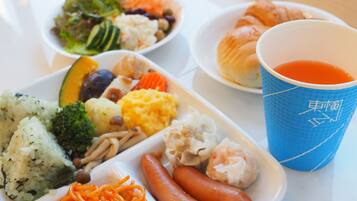 包每日自助早餐