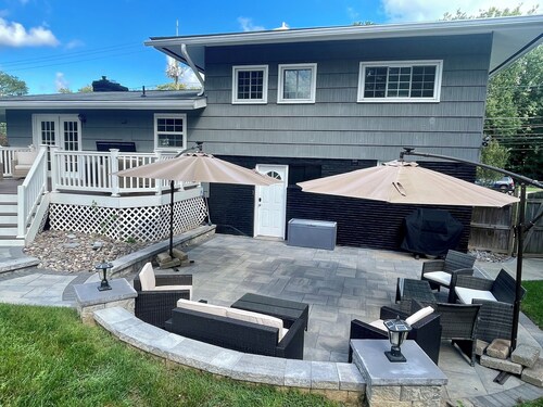 Entire 5 bedroom house near DC and Metro