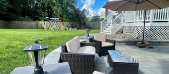 Entire 5 bedroom house near DC and Metro