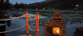 Chimney Rock on Twin Lakes - Cozy Cabin on Twin Lakes in Rathdrum, Idaho