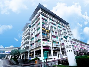 Mặt tiền nơi lưu trú