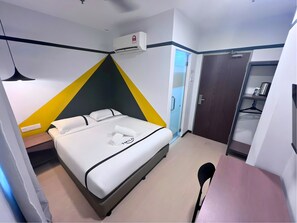 ห้องดีลักซ์ | โต๊ะทำงาน, เตารีด/โต๊ะรีดผ้ า, Wi-Fi ฟรี, ผ้าปูที่นอน