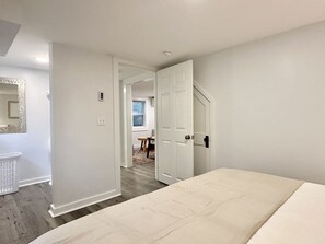 Unclassified image, 3 of 24, button