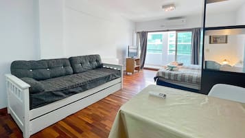 Apartamento, 1 quarto, acessível, para fumantes | Comodidades do quarto