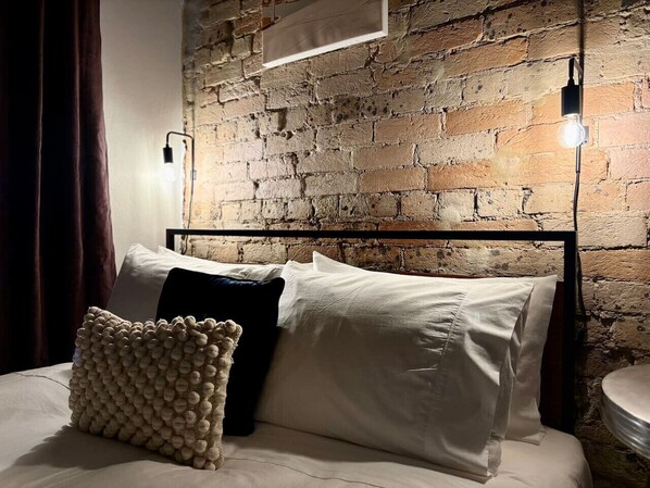 1 chambre, fer et planche à repasser, Wi-Fi, draps fournis