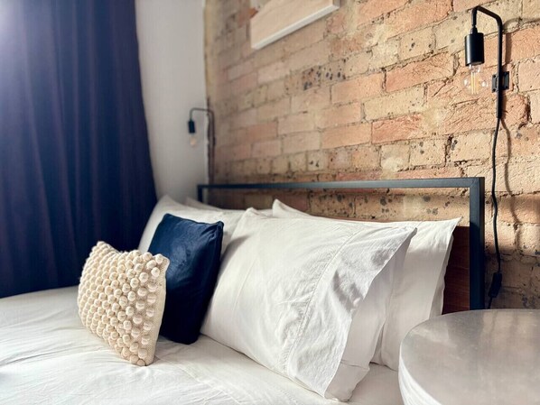 1 chambre, fer et planche à repasser, accès au Wi-Fi (inclus)