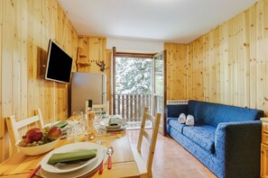 Living and dining room