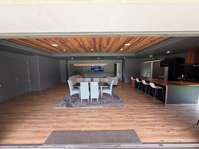 Spacious Rural Two Bedroom still close to town