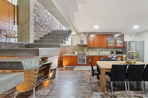 Fridge, microwave, oven, dishwasher