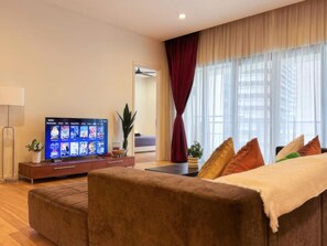 Superior Apartment, 3 Bedrooms, Balcony, City View | Living area | 30-inch flat-screen TV with cable channels - St Mary Residences Luxury Apartments (Kuala Lumpur)