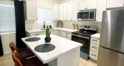 Serenity Casita perfectly equipped for traveling professionals in Bakersfield!
