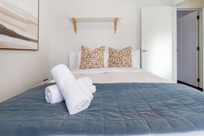 2 chambres, fer et planche à repasser, lit parapluie, Wi-Fi gratuit