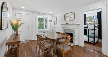 Eco-Chic Bungalow Near Downtown, Parks & Greenways