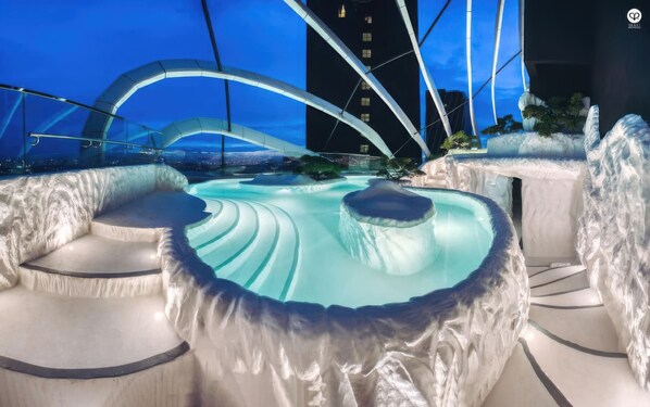 Building design - Staycation KL - Arte Mont Kiara (Kuala Lumpur)