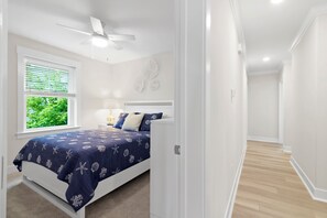 4 bedrooms, iron/ironing board, free WiFi, bed sheets