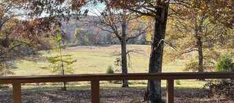 Charming farmhouse with AC in Shawnee National Forest- 3 bedrooms