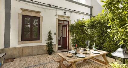 Discover the charm of Casinha Amorosa