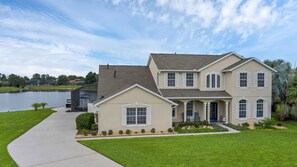 Unclassified image, 2 of 39, button