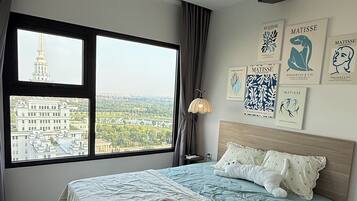 Deluxe Apartment | Free minibar items, desk, laptop workspace, free WiFi