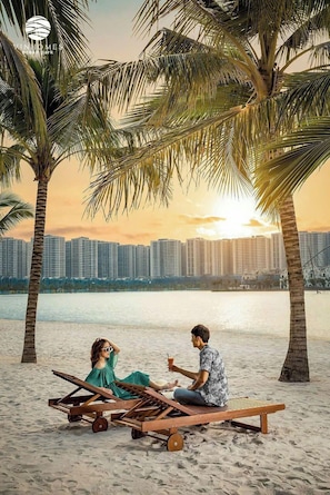 Beach/ocean view - Moon Homestay 96 (Hanoi)