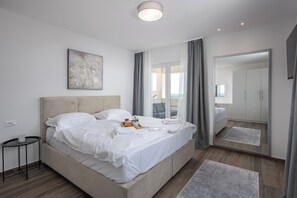 4 quartos, ferros/tábuas de passar roupa, Wi-Fi de cortesia