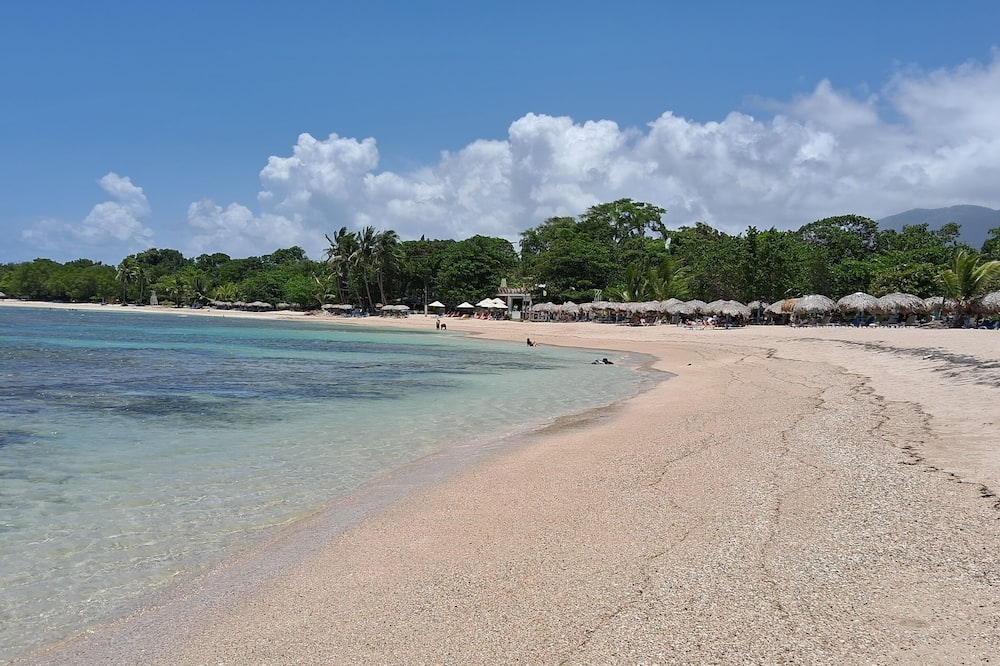 CortLang Vacation Rentals Costambar