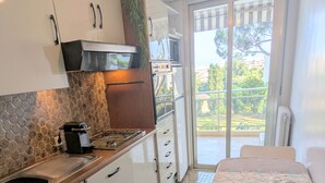Unclassified image, 3 of 13, button - Ref COLLINE by Palmes d Or Properties (Golfe Juan)