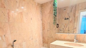 Unclassified image, 2 of 13, button - Ref COLLINE by Palmes d Or Properties (Golfe Juan)