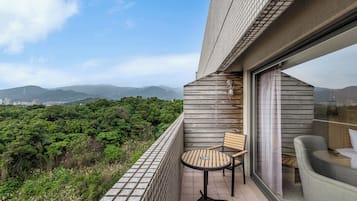 Deluxe Room | Balcony