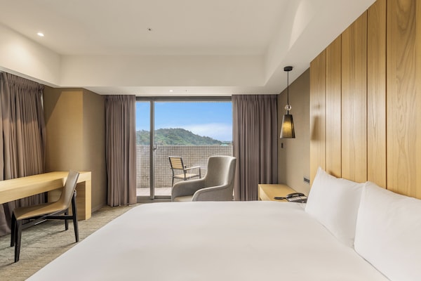 Deluxe Room | Soundproofing, WiFi (free), bed sheets