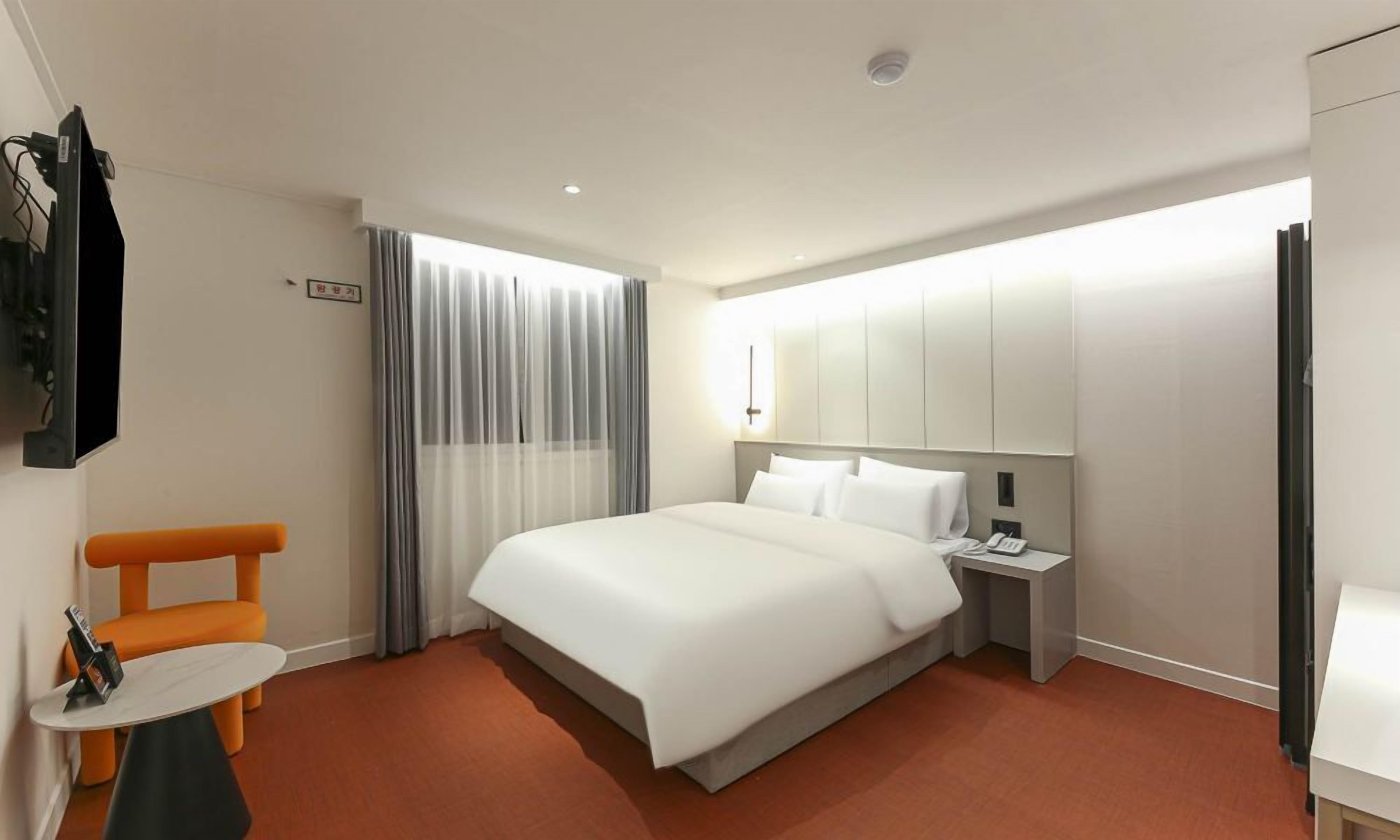 高级双人房 | 免费 WiFi