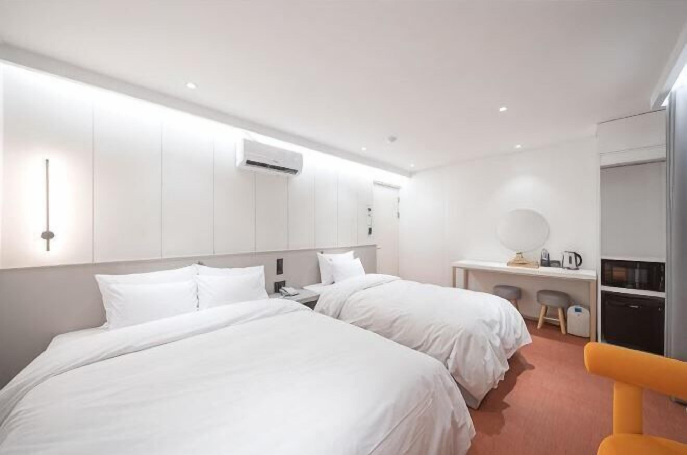 Individually decorated, individually furnished, free WiFi, bed sheets